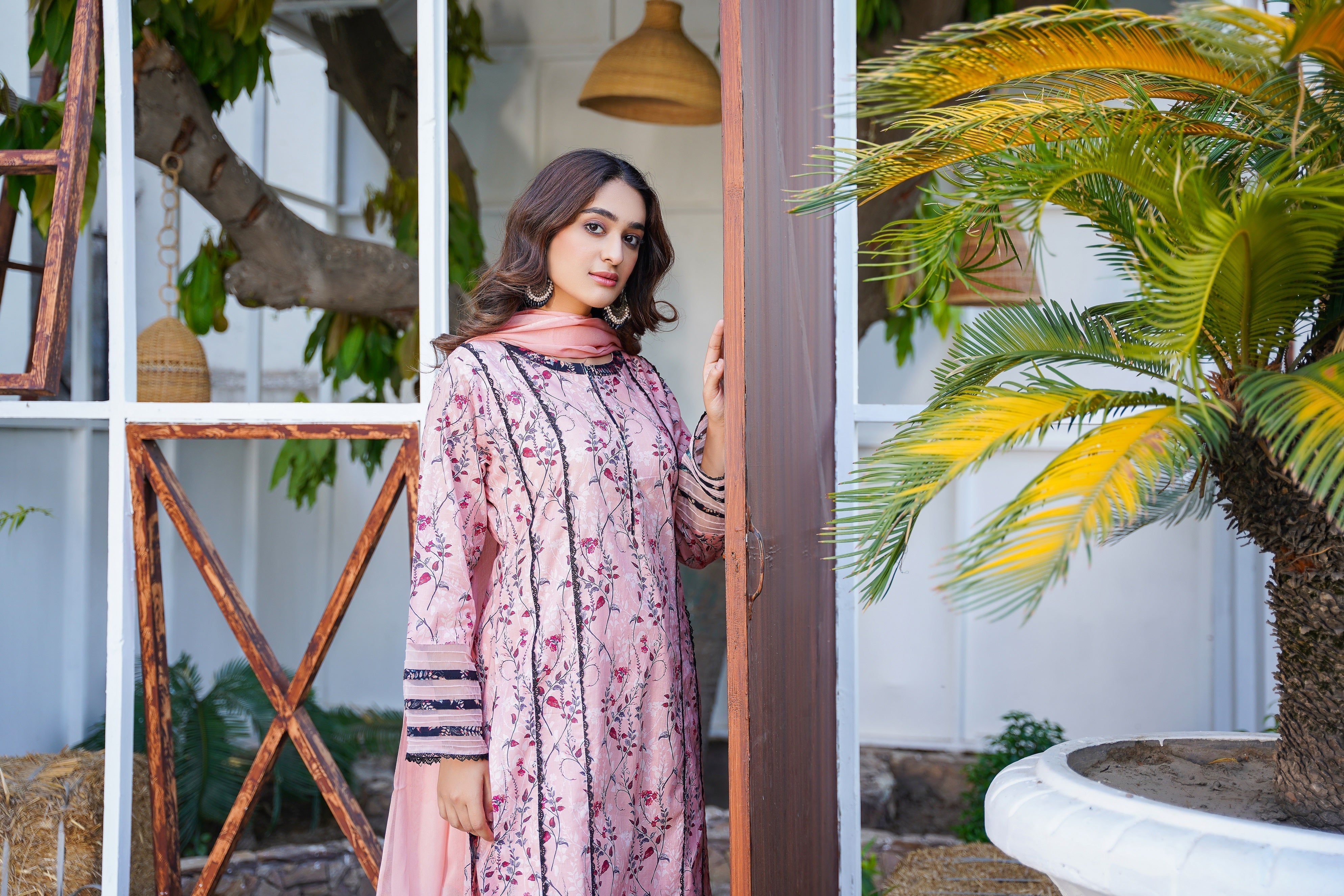 The Evolution of UAE Festive Wear: Past, Present & Future