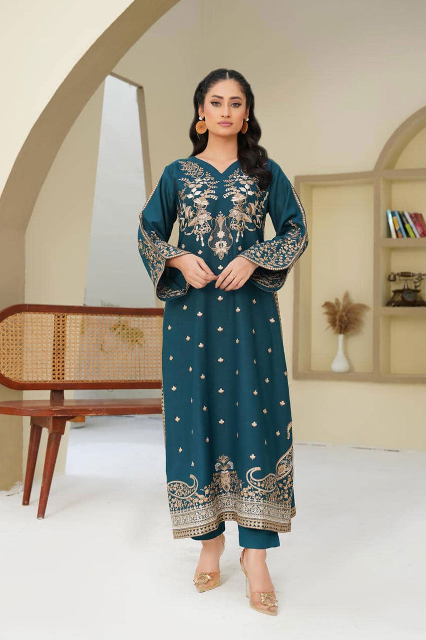 Maya Teal – 2Pc Embroidered Suit