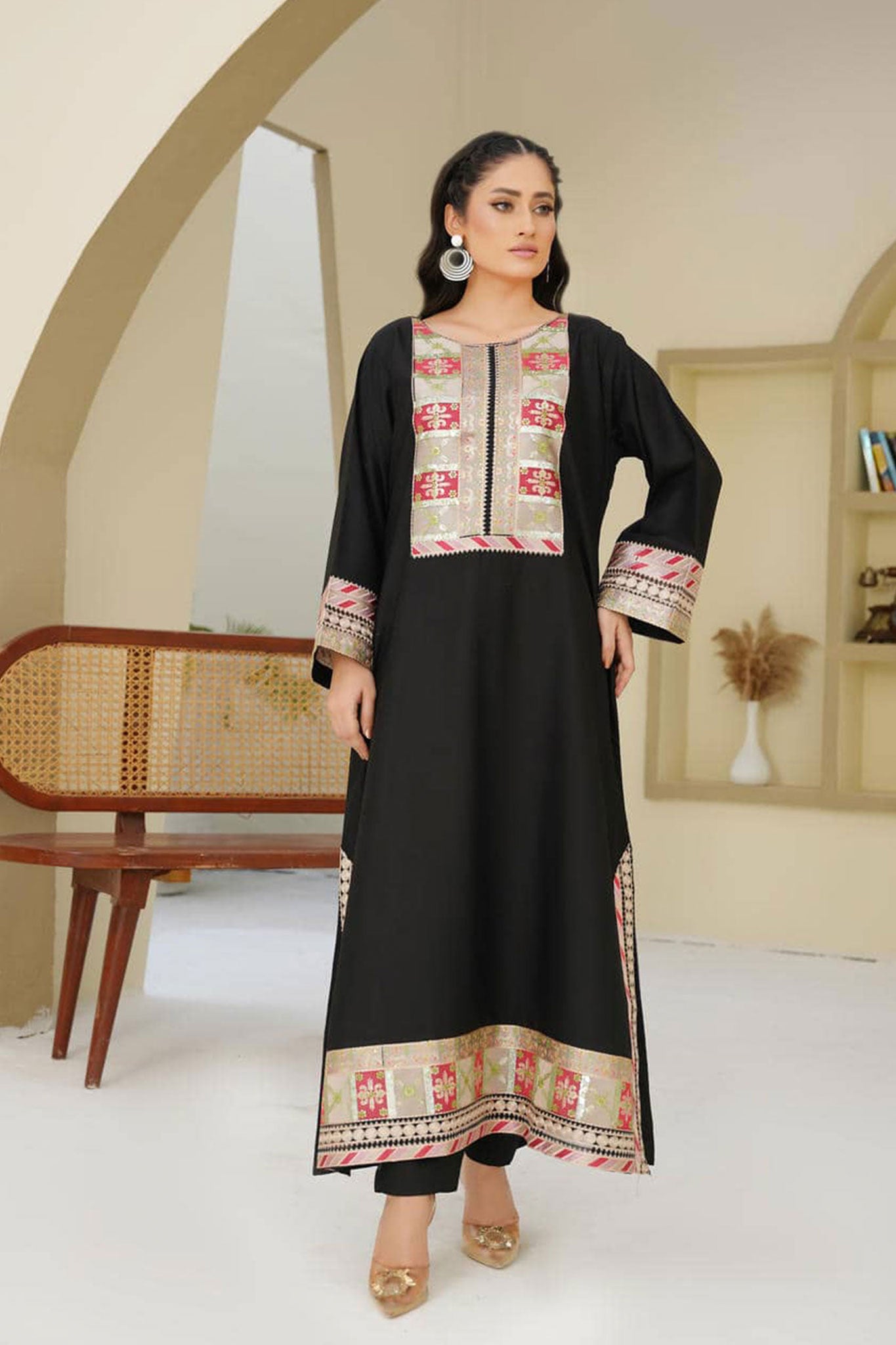 Noir Elegance – 2Pc Embroidered Suit