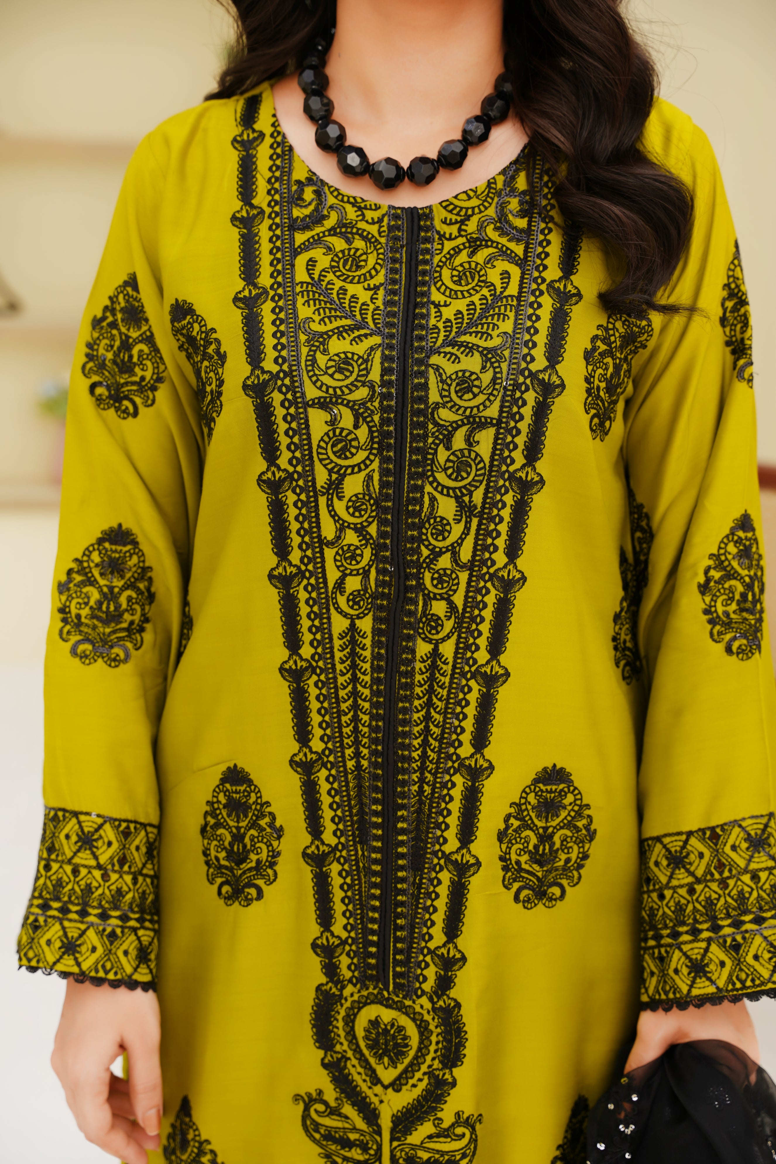 Vibrant Mustard Noir – 3Pc Embroidered Suit
