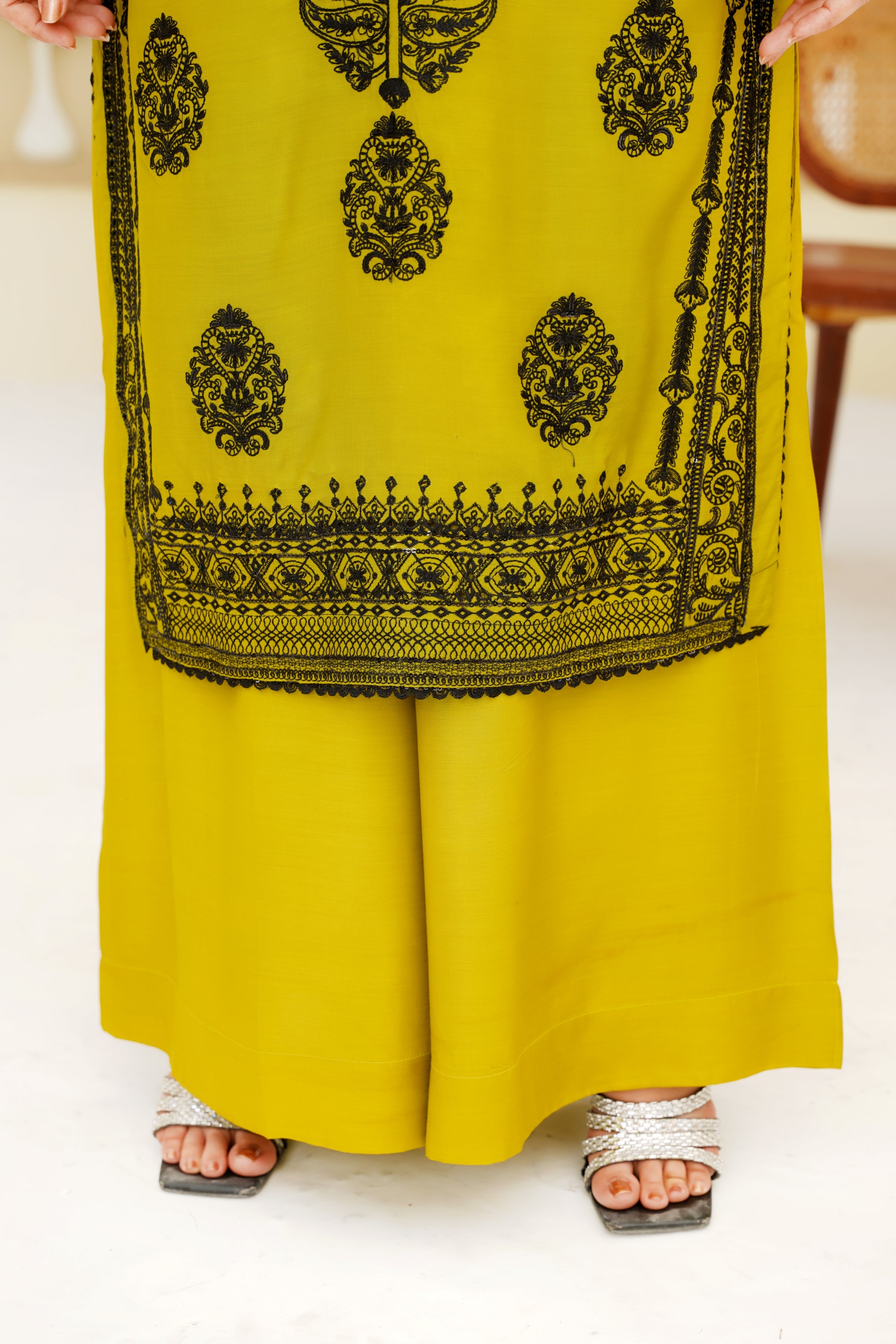 Vibrant Mustard Noir – 3Pc Embroidered Suit