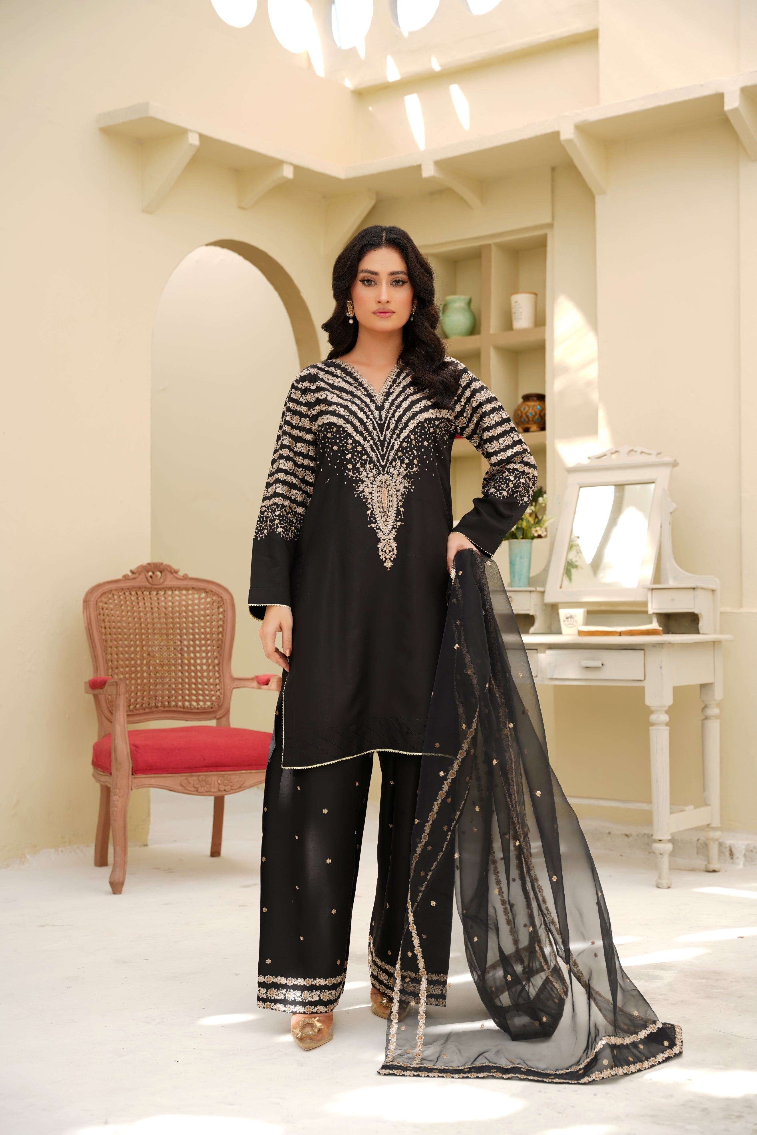 Midnight Radiance – 3Pc Embroidered Suit