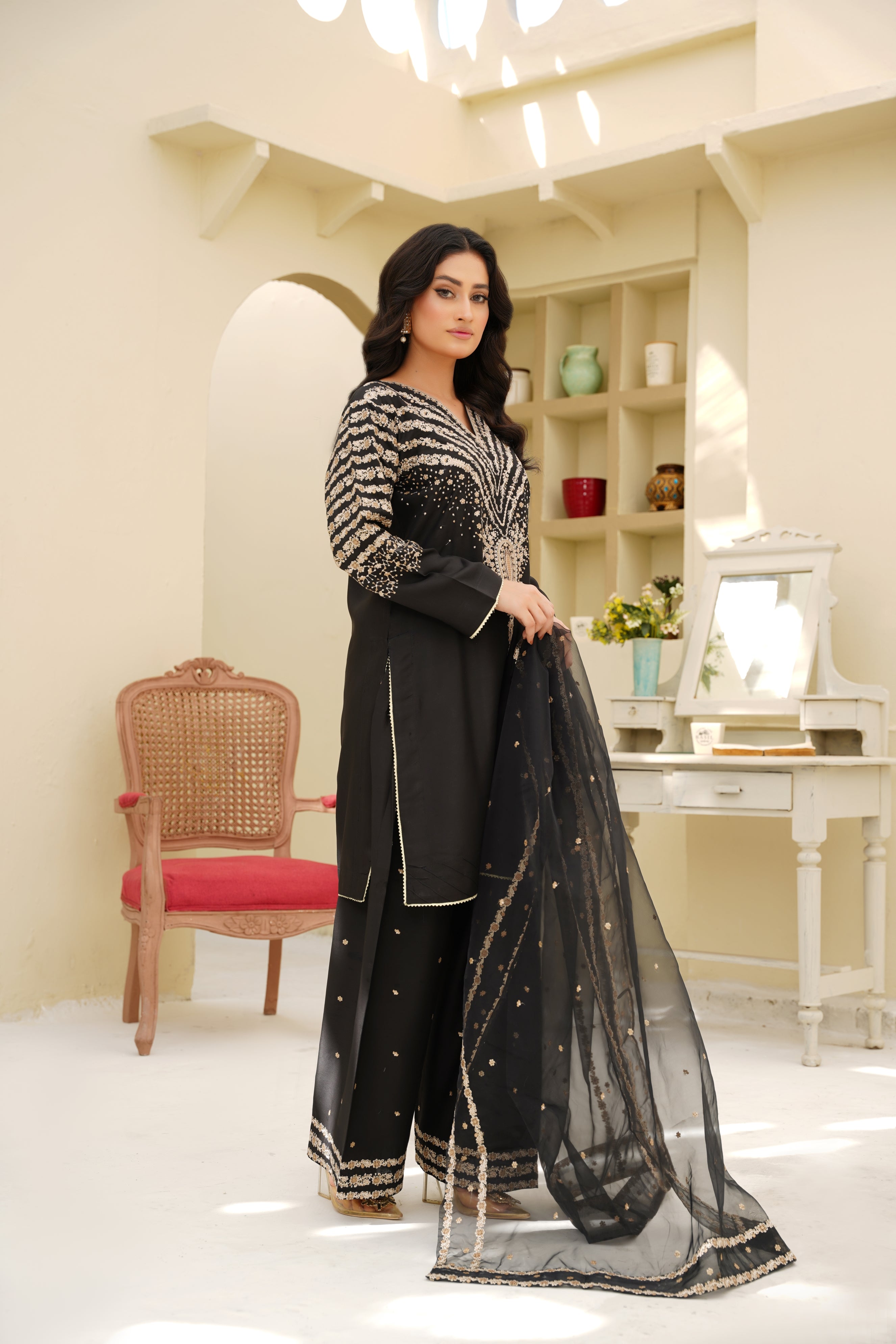Midnight Radiance – 3Pc Embroidered Suit