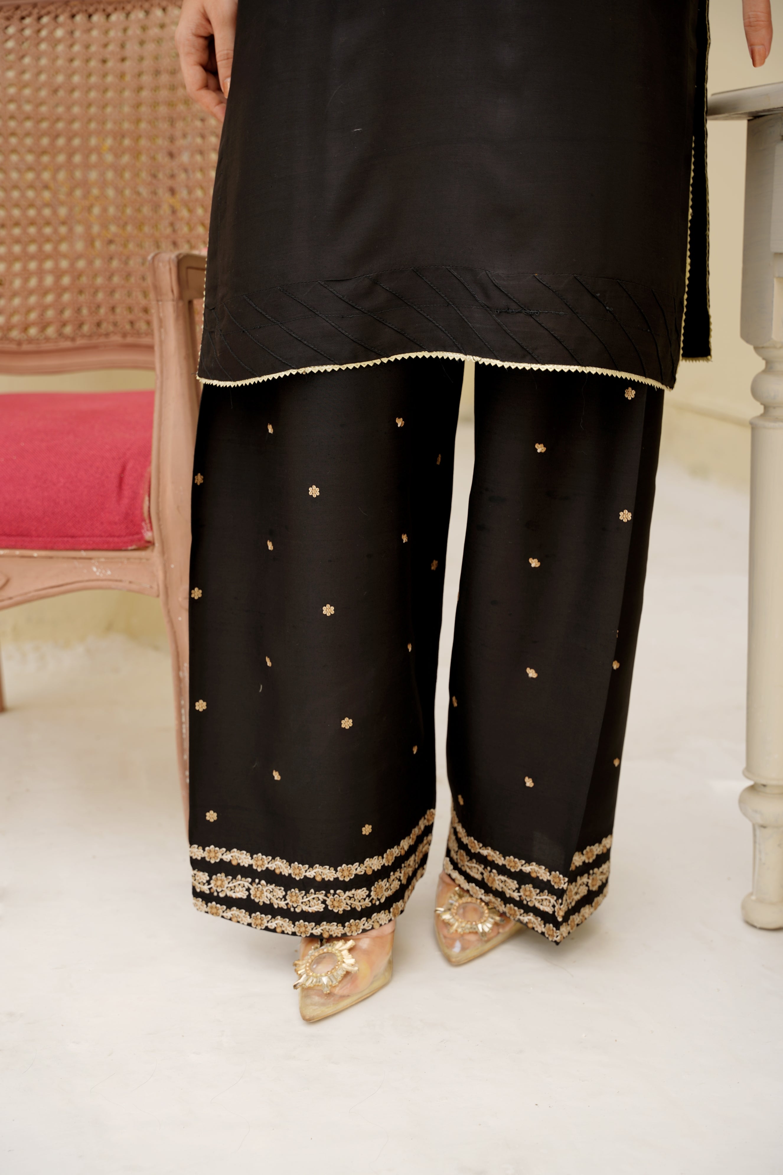 Midnight Radiance – 3Pc Embroidered Suit