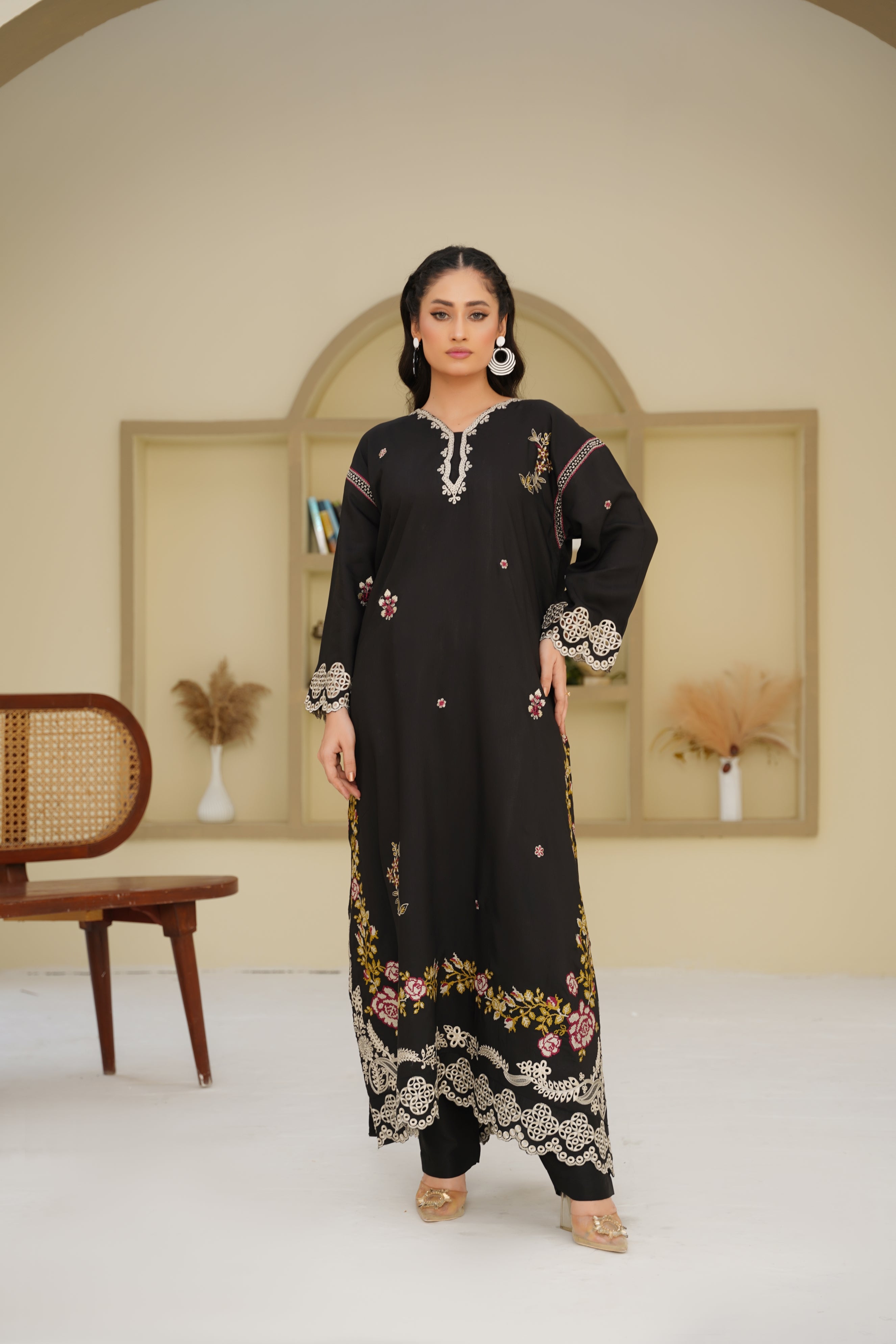 Midnight Bloom – 2Pc Embroidered Suit