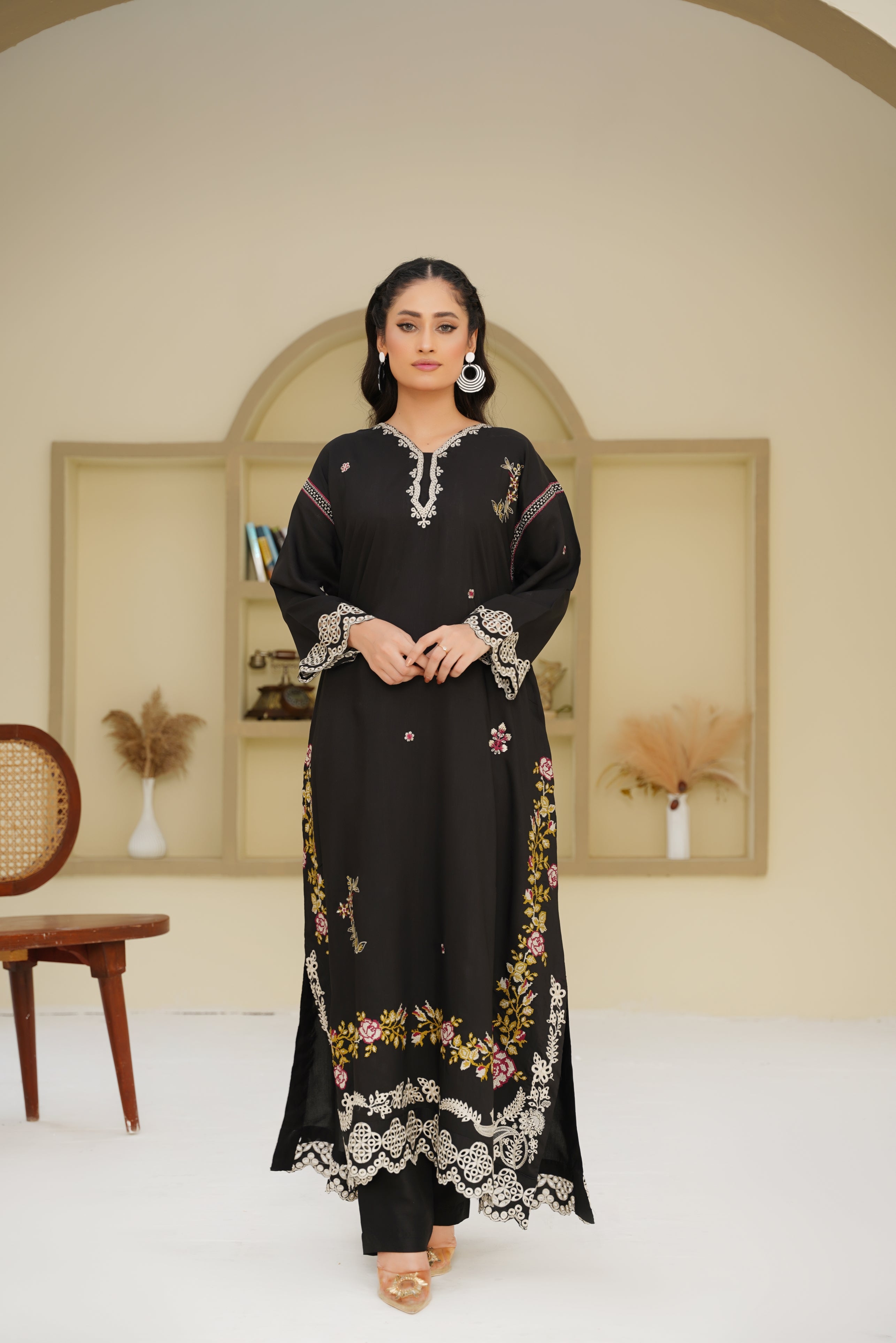Midnight Bloom – 2Pc Embroidered Suit