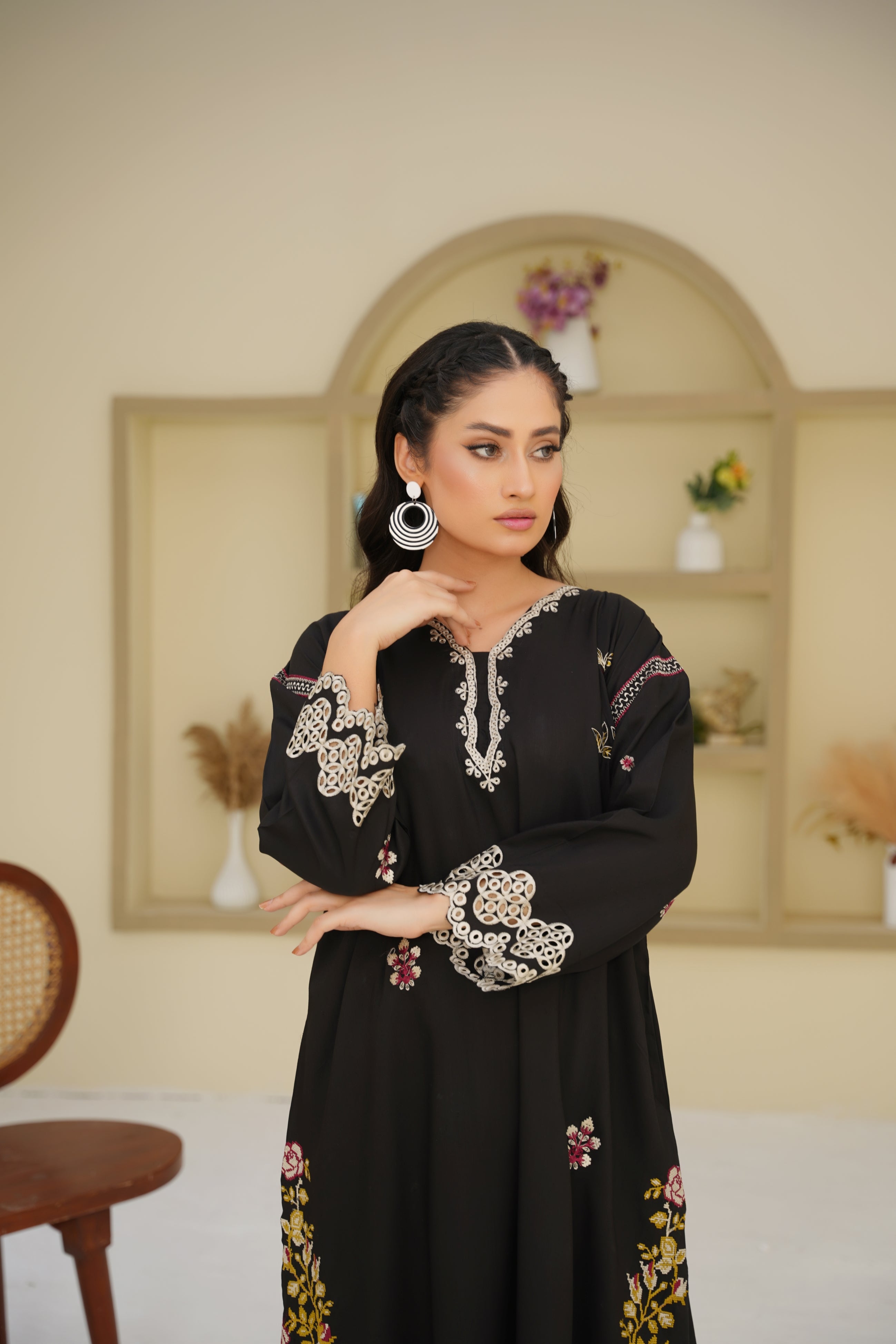 Midnight Bloom – 2Pc Embroidered Suit