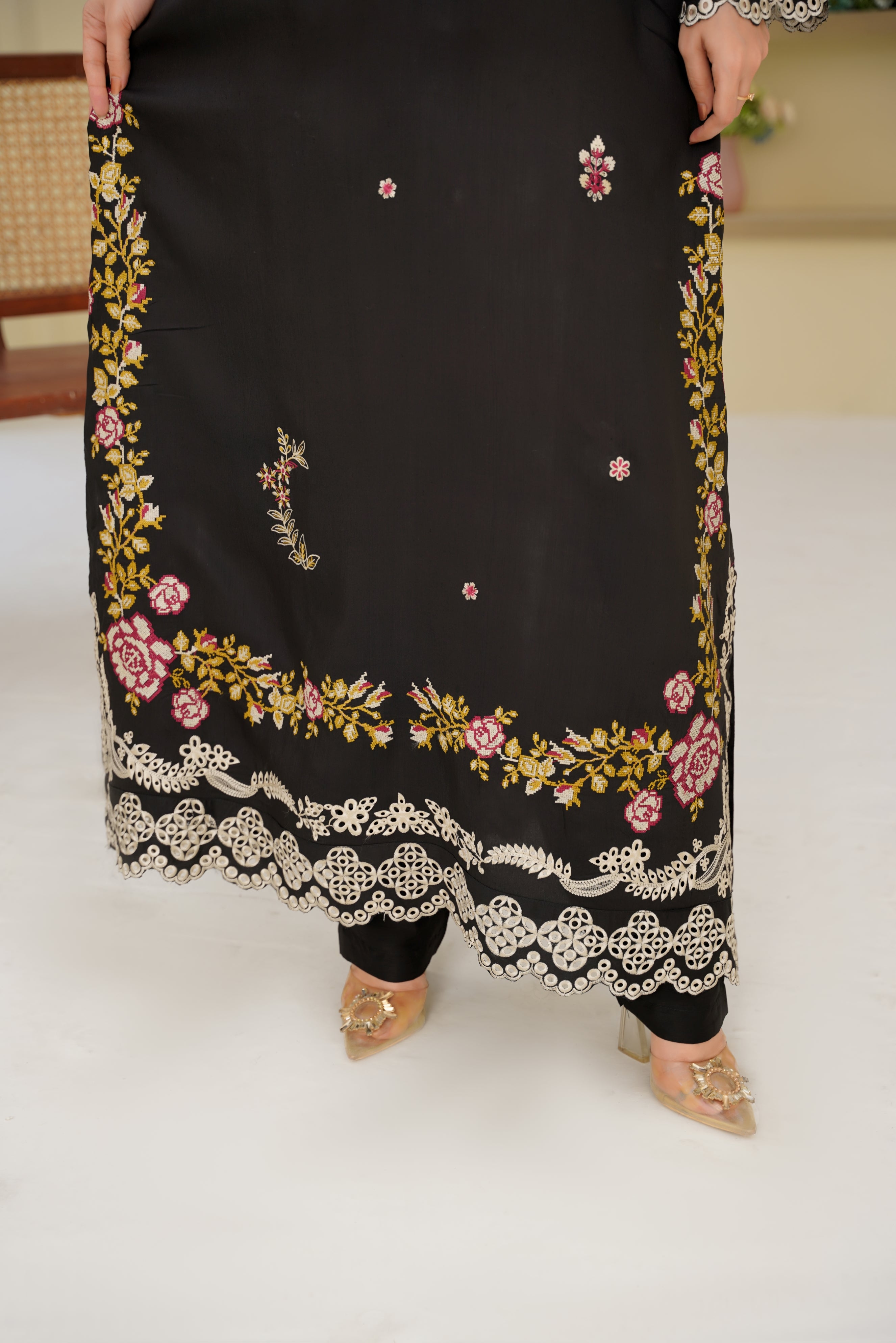 Midnight Bloom – 2Pc Embroidered Suit