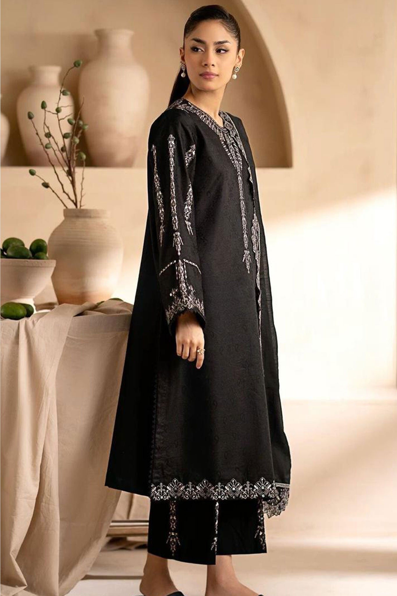Onyx Black Embroidered Kameez with Sequins
