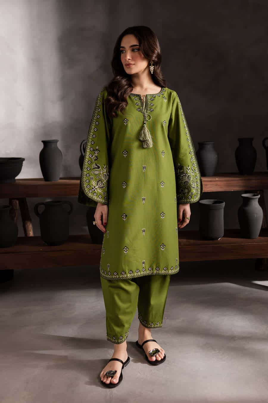 Emerald Green Embroidered 2-Piece Salwar Kameez Suit