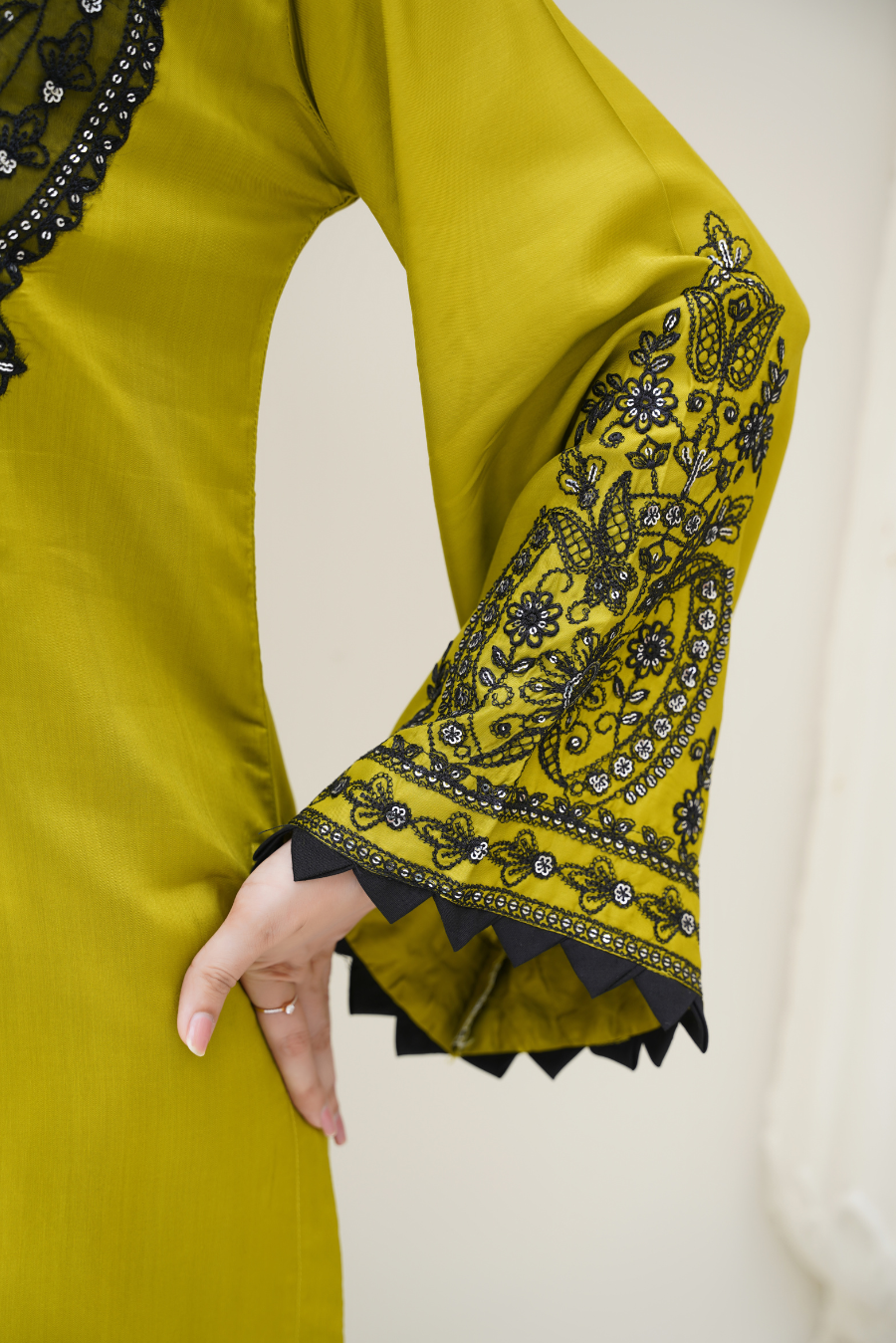 Zynah – Olive Green & Black Embroidered 2Pc Suit | Elegant Pret